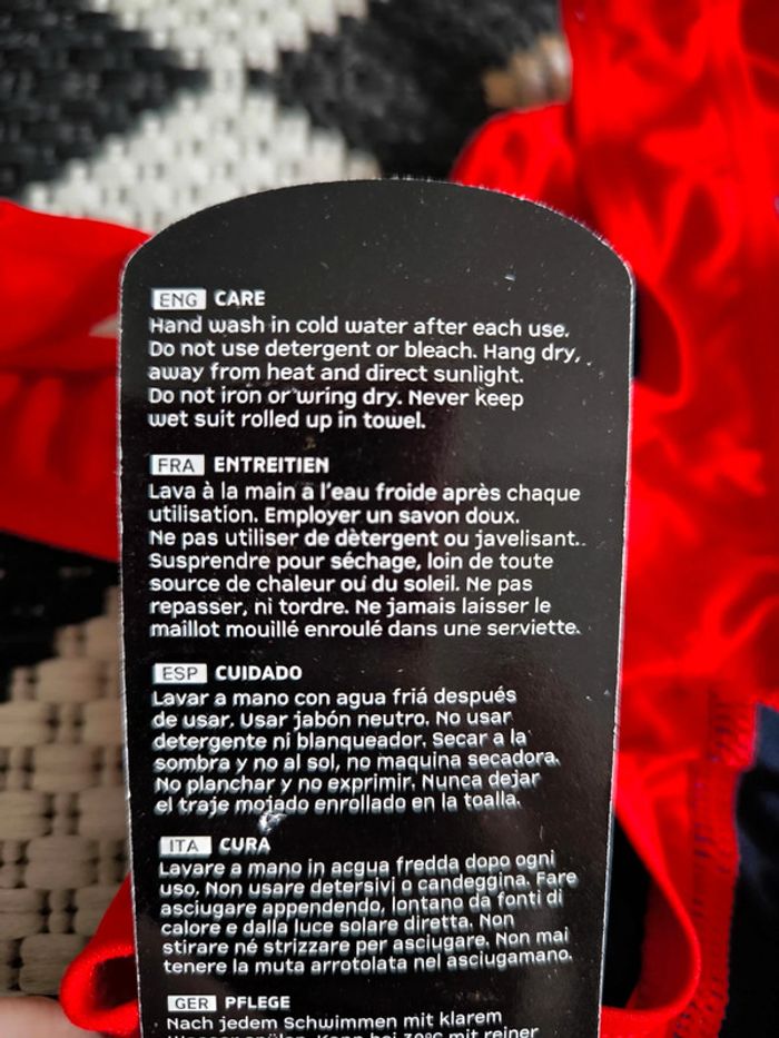 Maíllot de bain tyr taille 8ans neuf - photo numéro 4