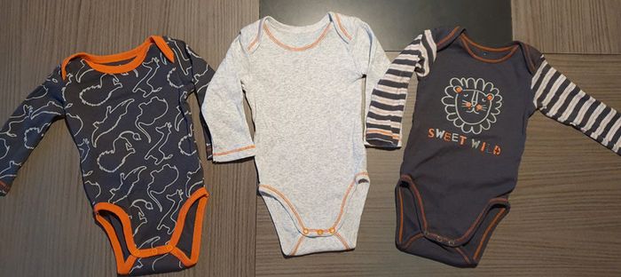 Lot de 3 bodies 6 mois
