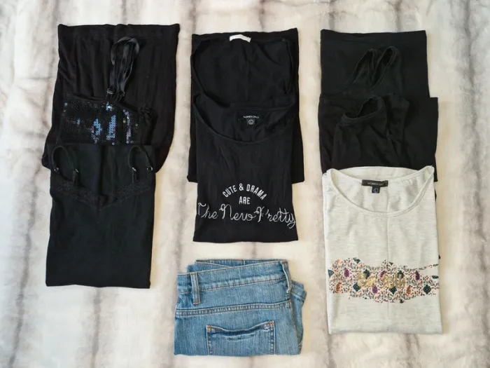 ot de 8 vêtements femme t. 40