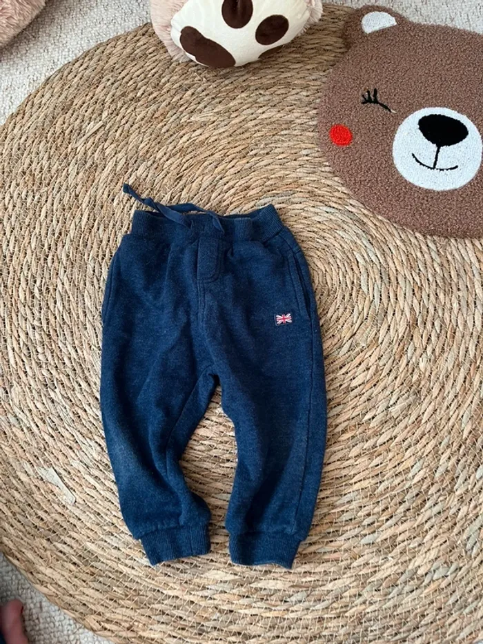 Pantalon / Jogging 12 mois - photo numéro 2