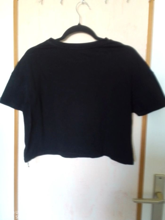 Haut/t shirt court taille M - photo numéro 3