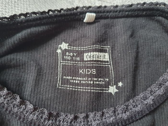 Tshirt noir 5-6 ans - photo numéro 4