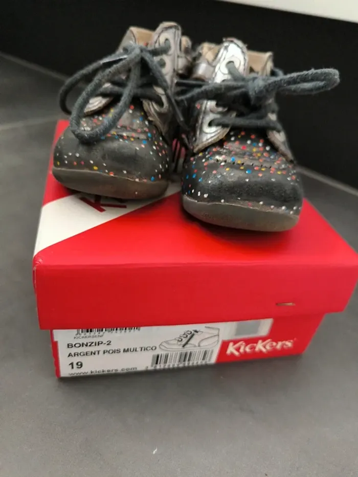 Chaussures Kickers fille. Pointure 19 - photo numéro 4