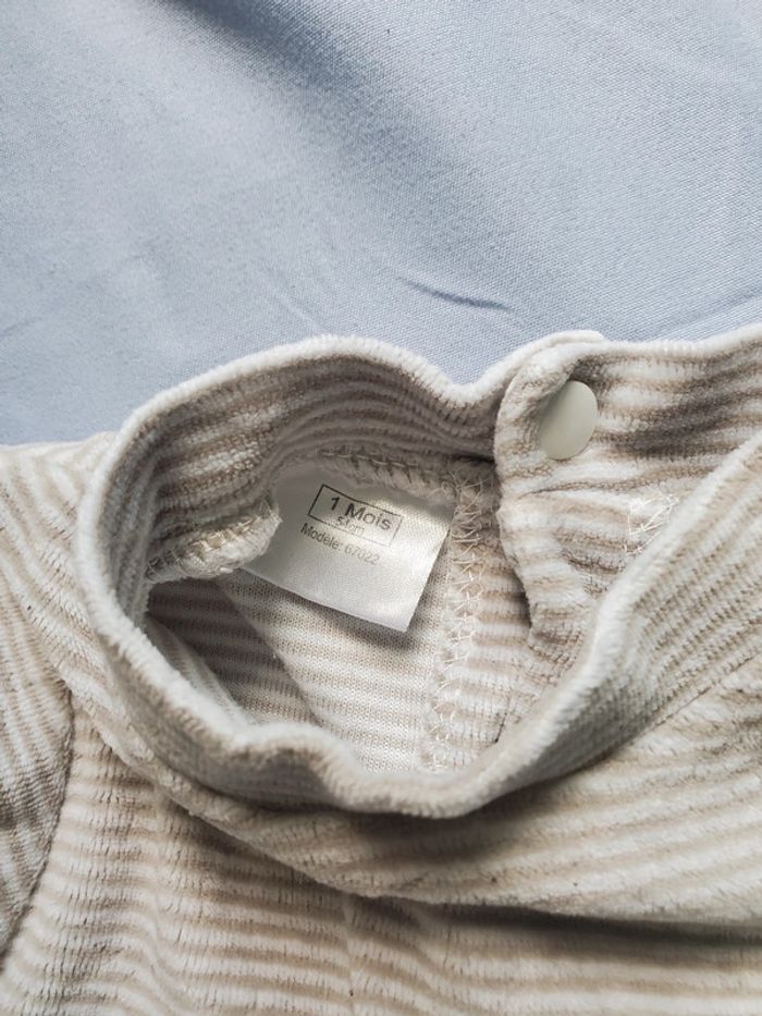 Pyjama velours taille 1 mois bon état - photo numéro 3