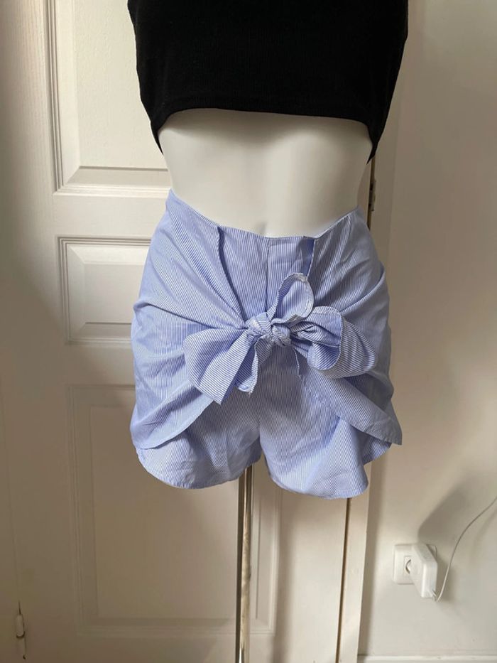 Short à rayures - photo numéro 3