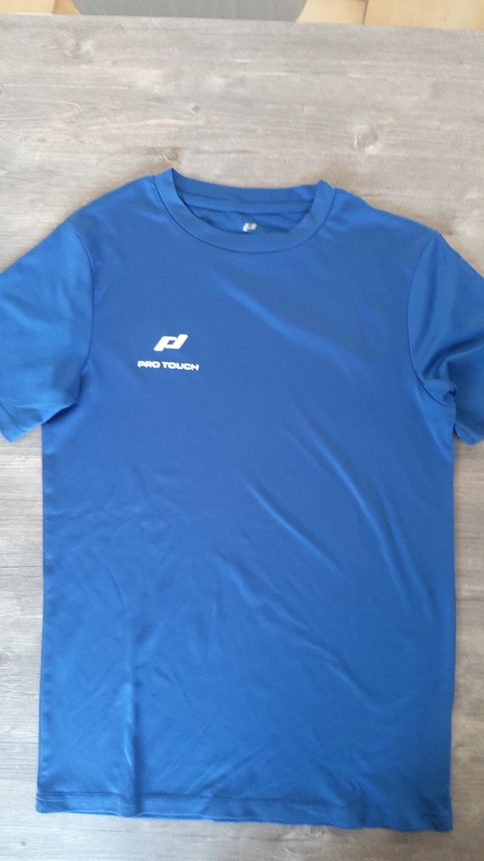 T shirt bleu