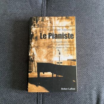 Livre le pianiste l’extraordinaire destin d’un musicien juif dans le guetto de Varsovie témoignage