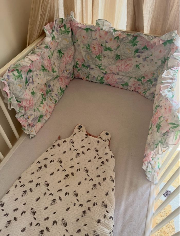 Tour de lit fleuri vintage - photo numéro 4