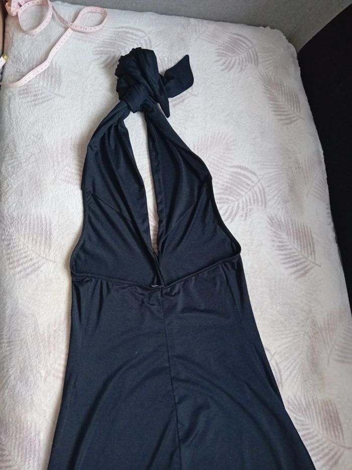 Robe Qui se Noue au cou et Dos nu - photo numéro 5