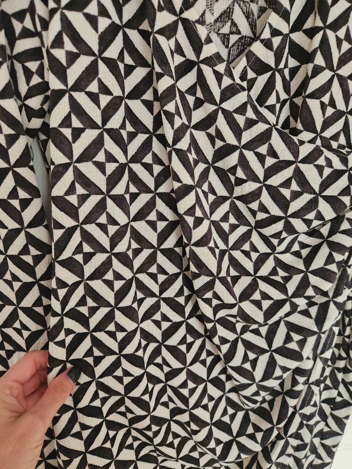 Robe noire et blanc à motifs H&M. - photo numéro 4