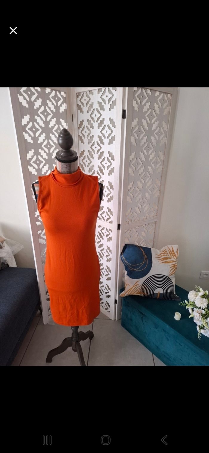 Robe col roulé sans manches orange – style ajusté, chic et moderne – Taille M/l - photo numéro 2