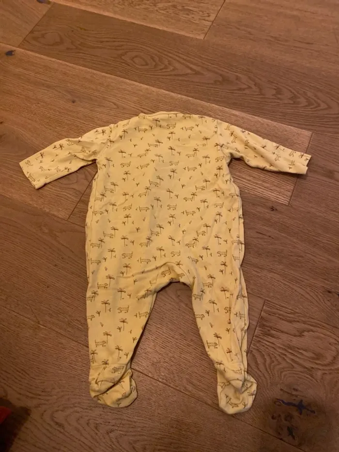 Lot pyjama - photo numéro 5
