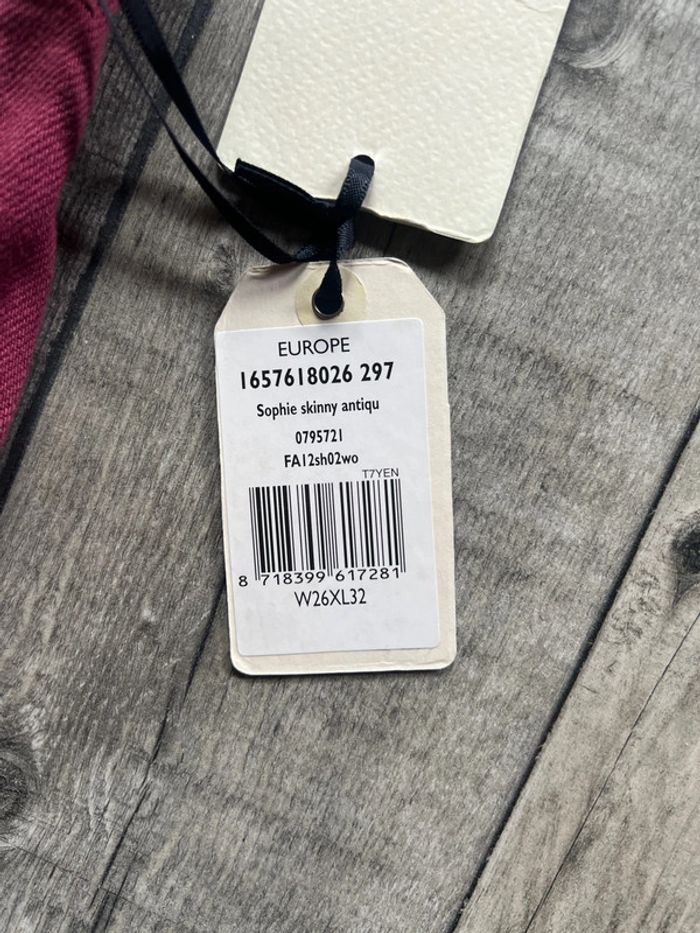 Superbe jeans neuf ( prix fix ) - photo numéro 4