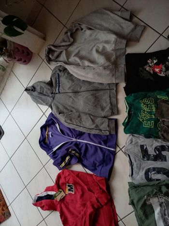 4 vestes sweat  zippées tape à loeil vintage