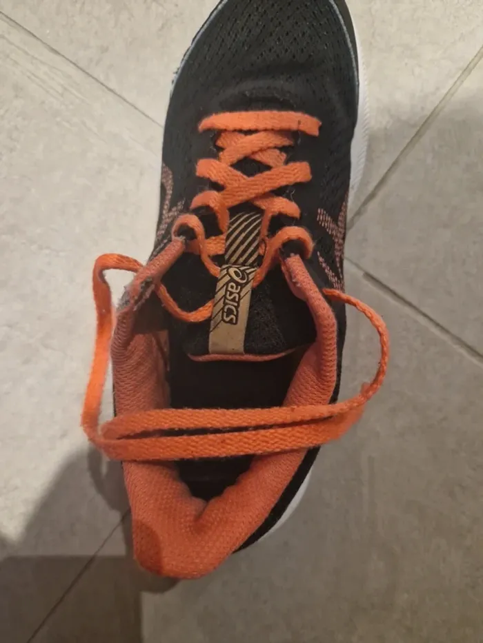 Basket asics noir et corail taille 35.5 - photo numéro 7