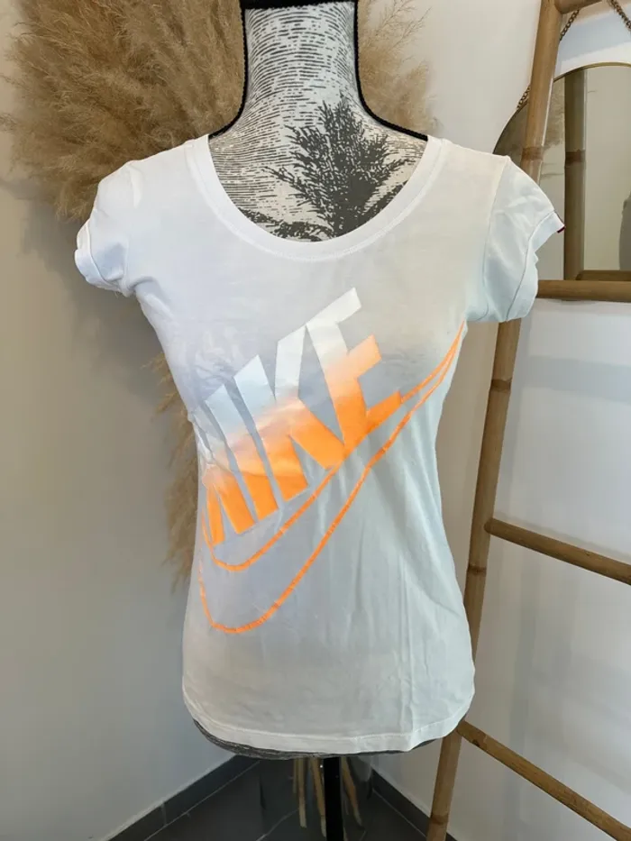 Tee-shirt blanc Nike