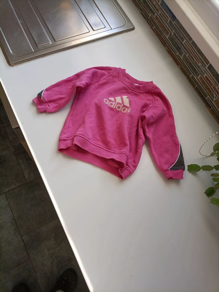 Pull + pantalon adidas 2ans