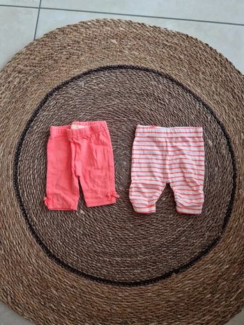 Lot de 2 leggings Gémo taille 1 mois