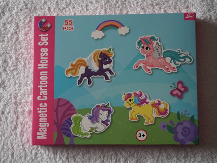 Puzzle magnétique Licornes neuf pour enfants (3 ans +) - photo numéro 1