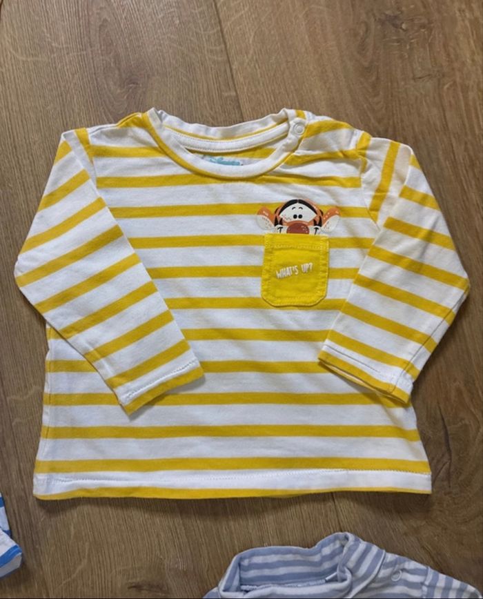 ✨ Lot de 4 t-shirts Disney – 6 mois ✨ - photo numéro 5