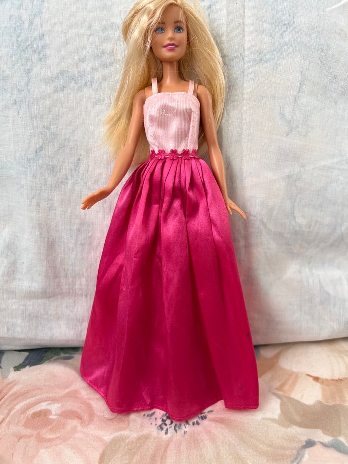 Poupée barbie - photo numéro 2