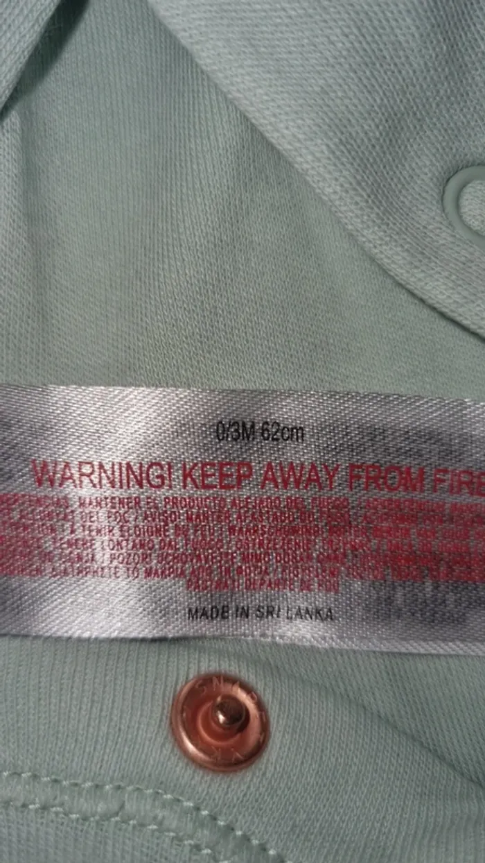 Pyjama 0/3 mois en très bon état - photo numéro 11