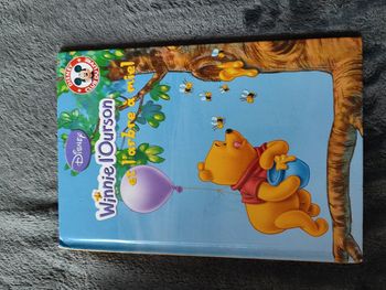 Winnie l'ourson et l'arbre a miel