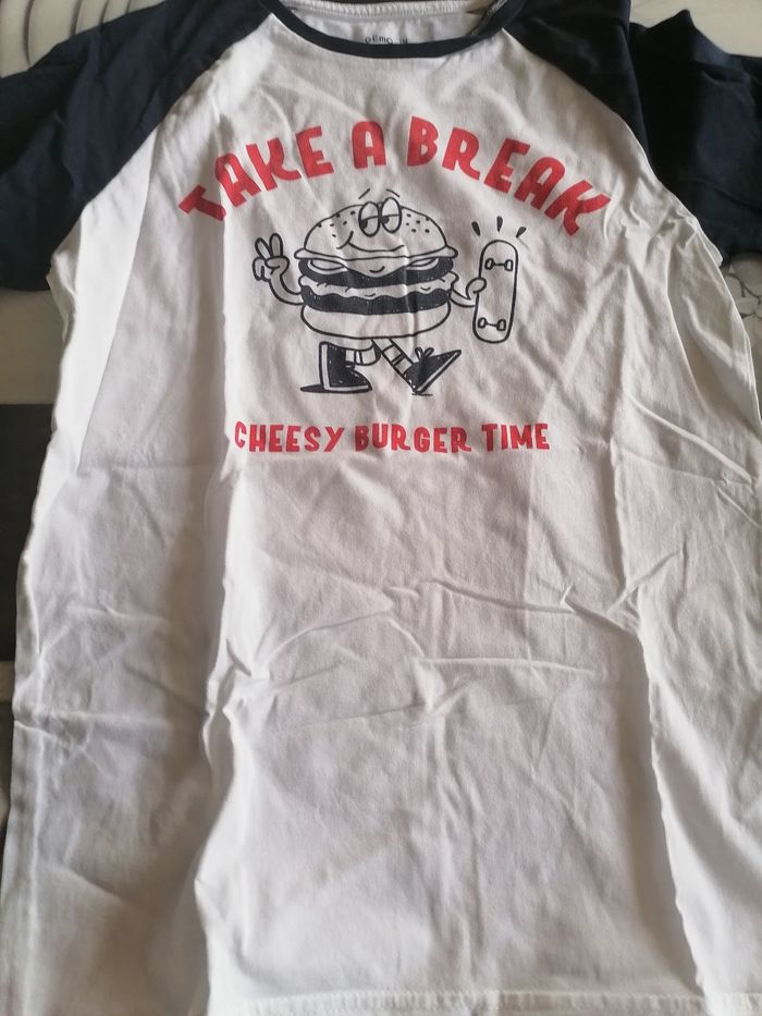Tee shirt