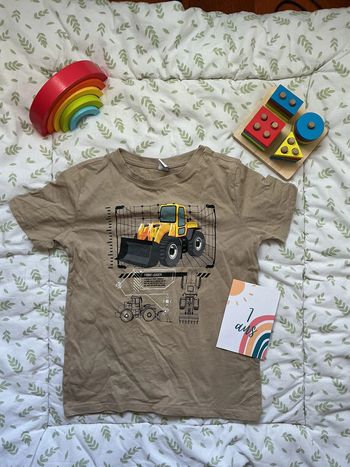 teeshirt manches courtes beige dessin tractopelle devant C&A 7/8 ans