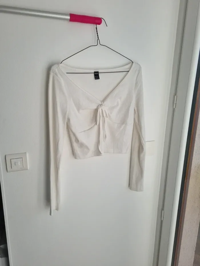 t shirt manches longues court blanc avec noeud shein