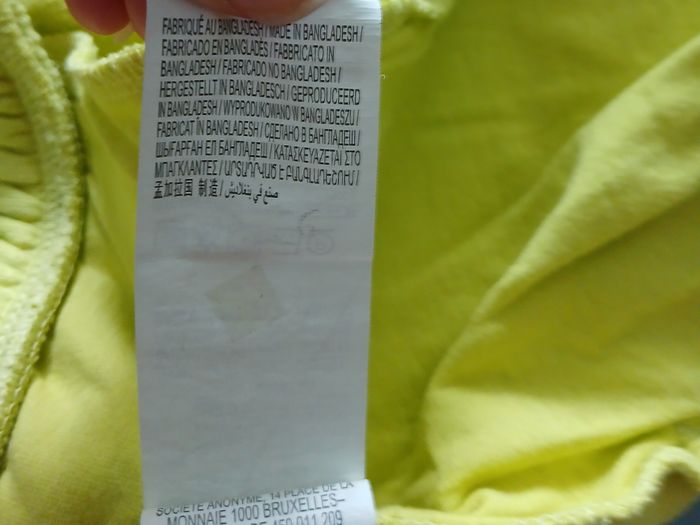 Short long jaune fluo ou vert clair Kiabi xs - photo numéro 2