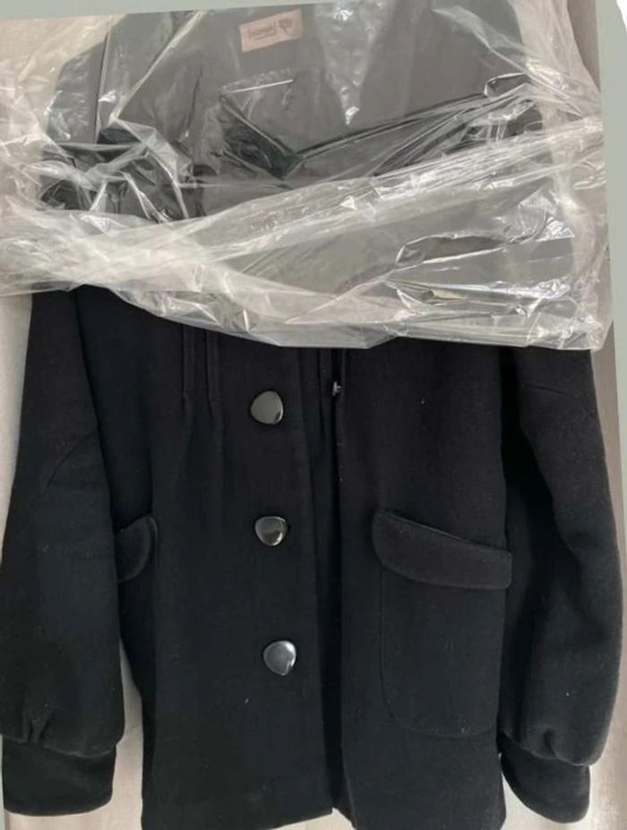 Manteau noir - photo numéro 11