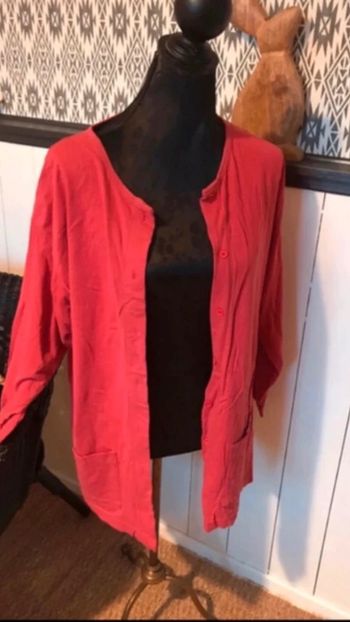 Gilet rouge, camaïeu, taille 38/40