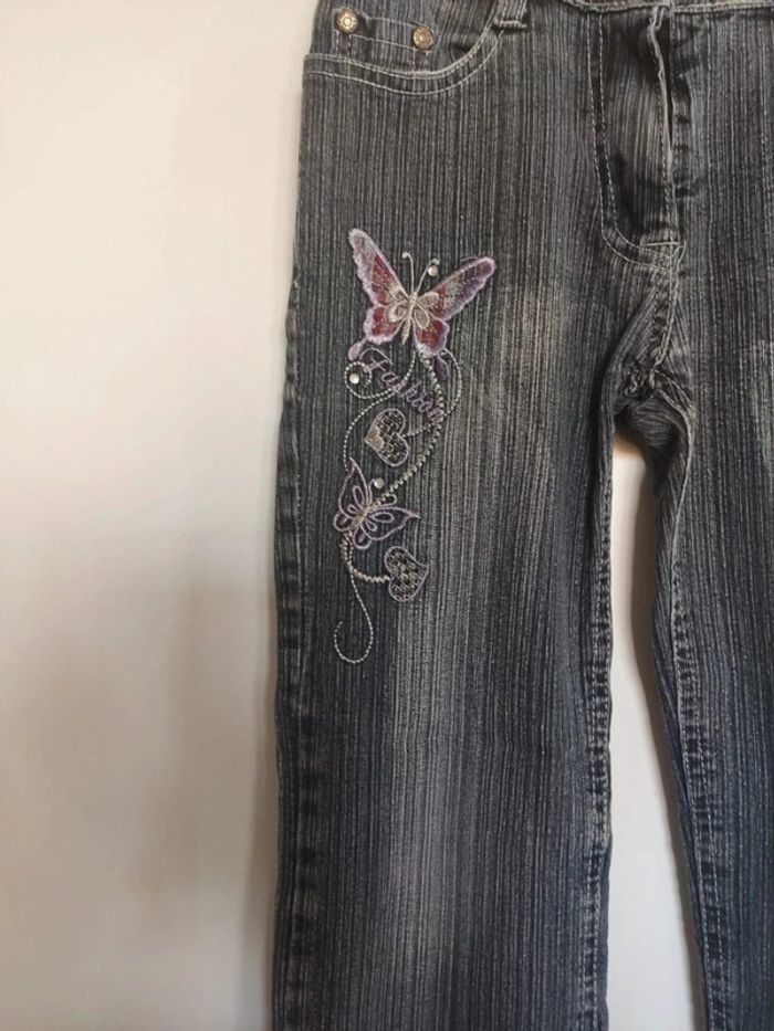 Jean brodé 8 ans - photo numéro 2