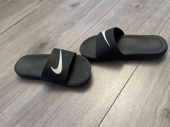 Nike Kawa noir taille 29,5