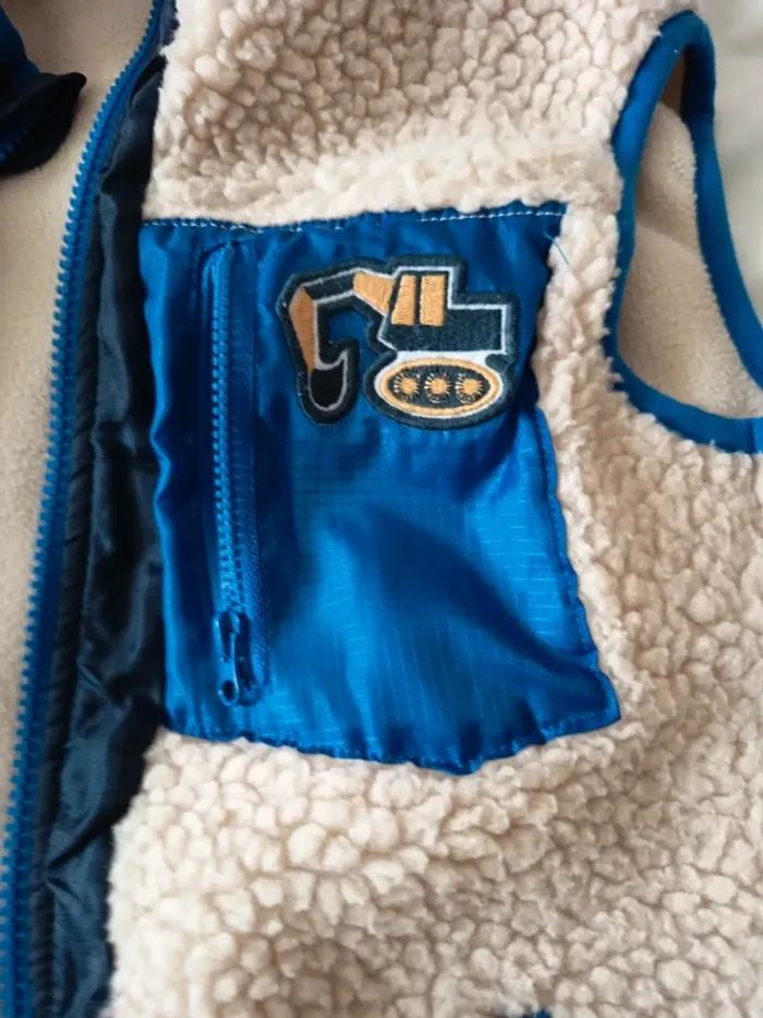 Gilet sans manche 6 ans - photo numéro 3