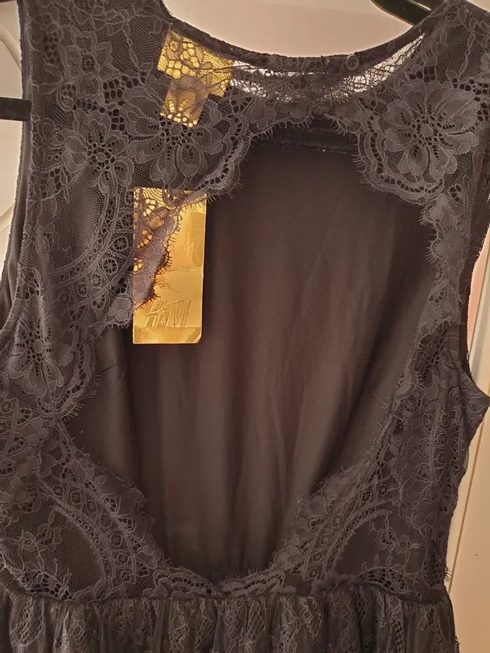 Robe de soirée noire - photo numéro 4