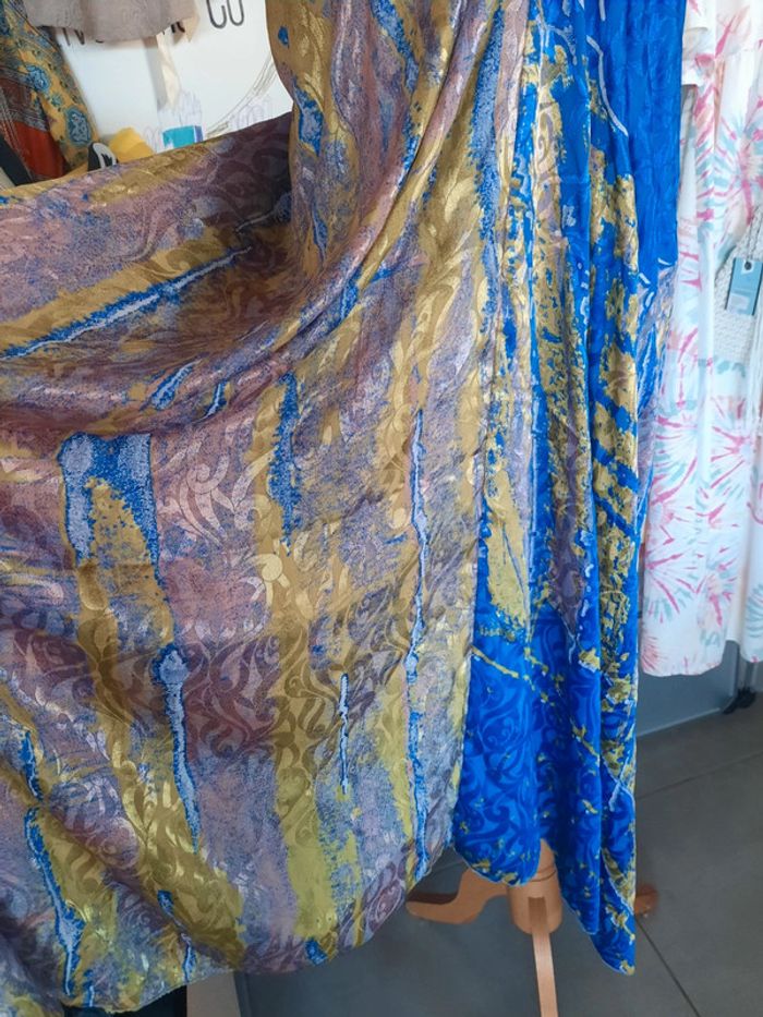 Robe en soie Taille unique neuf sans étiquette 🏷 #lora11femme - photo numéro 5