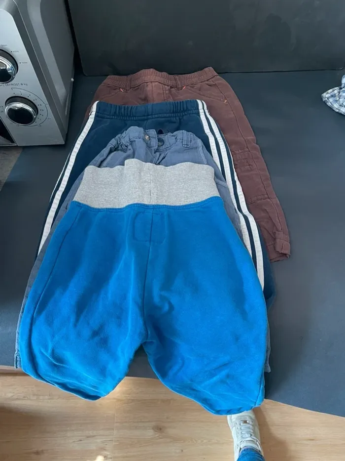Lot pantalons garçon 12 mois 1 an dont adidas