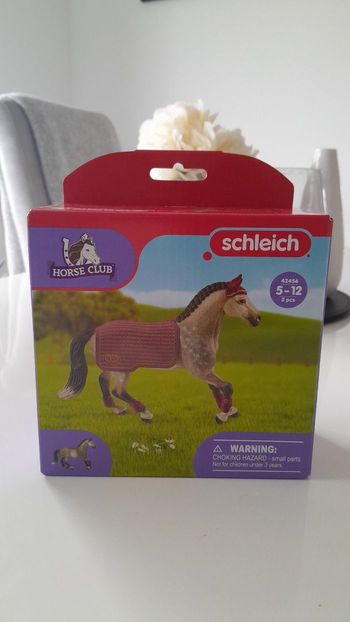 Figurine schleich Jument Trakehnen concours équestre