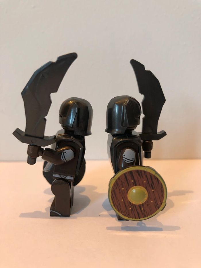Figurine type lego 2 Orcs le seigneur des anneaux/Hobbit - photo numéro 3