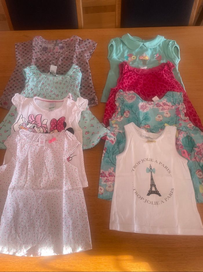 Lot t-shirt et blouses manches courtes fille 18 mois