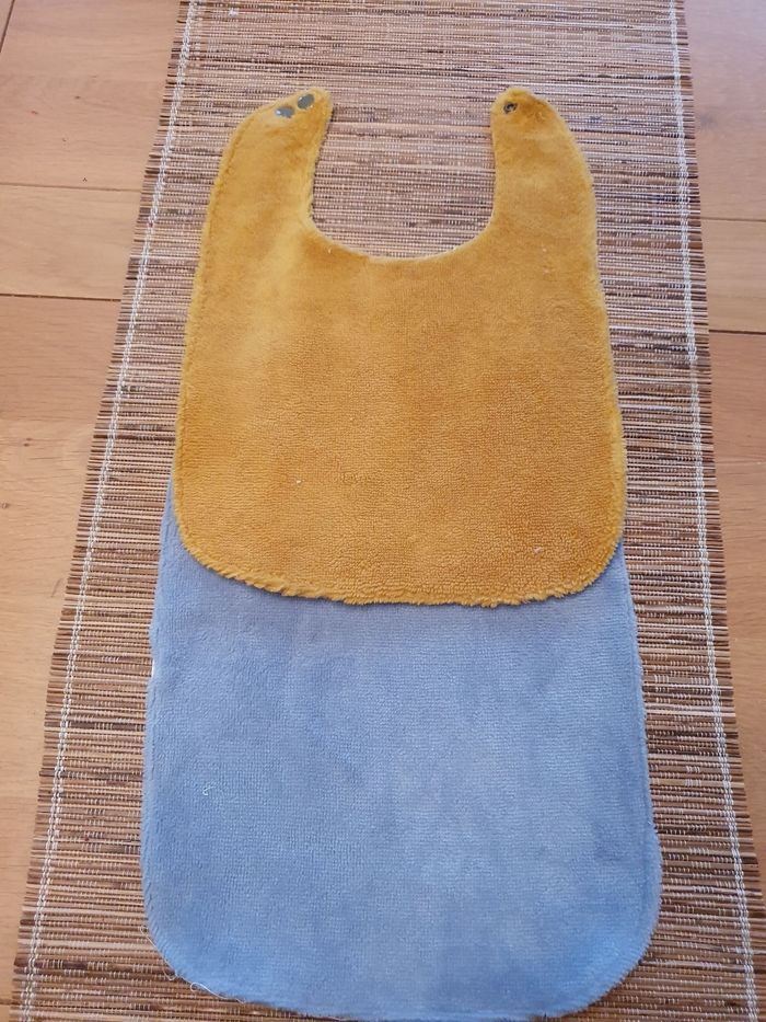 Bavoirs - photo numéro 2