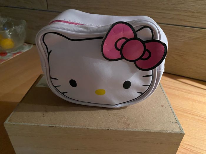 Trousse toilette Hello Kitty