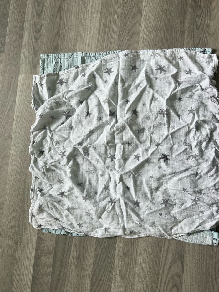 Lot de deux langes - photo numéro 3