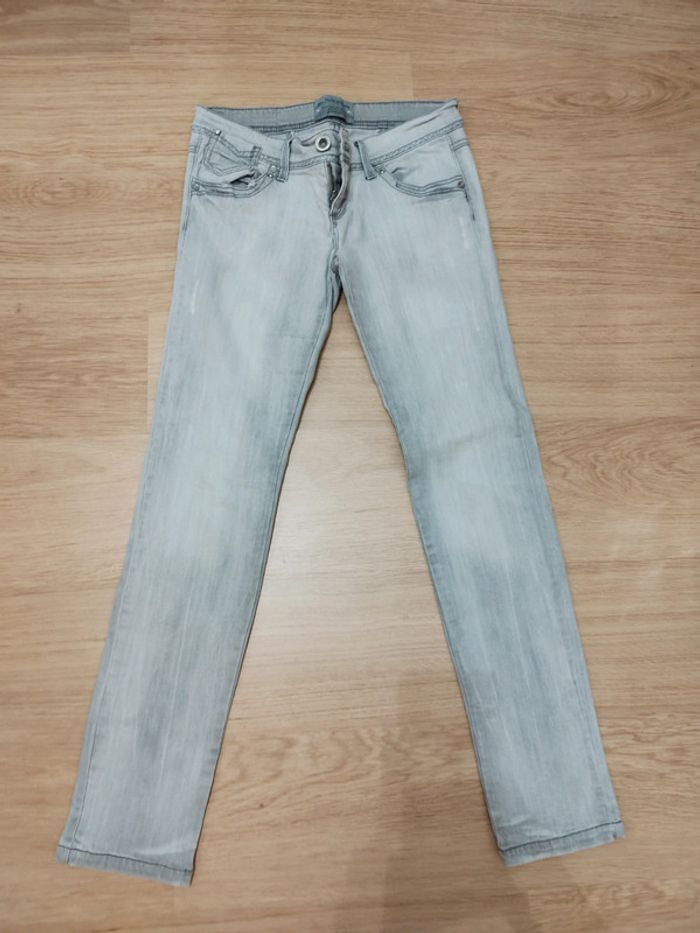 Jeans gris stradivarius - photo numéro 2