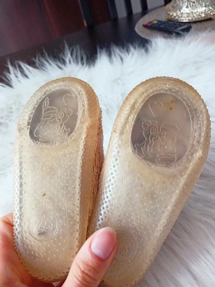 Petit chaussons corail p23 - photo numéro 4