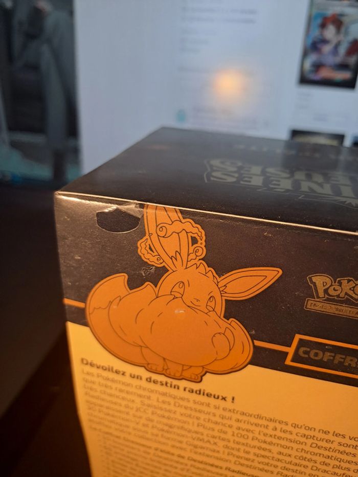 Pokemon - ETB - Destinées Radieuses - photo numéro 3