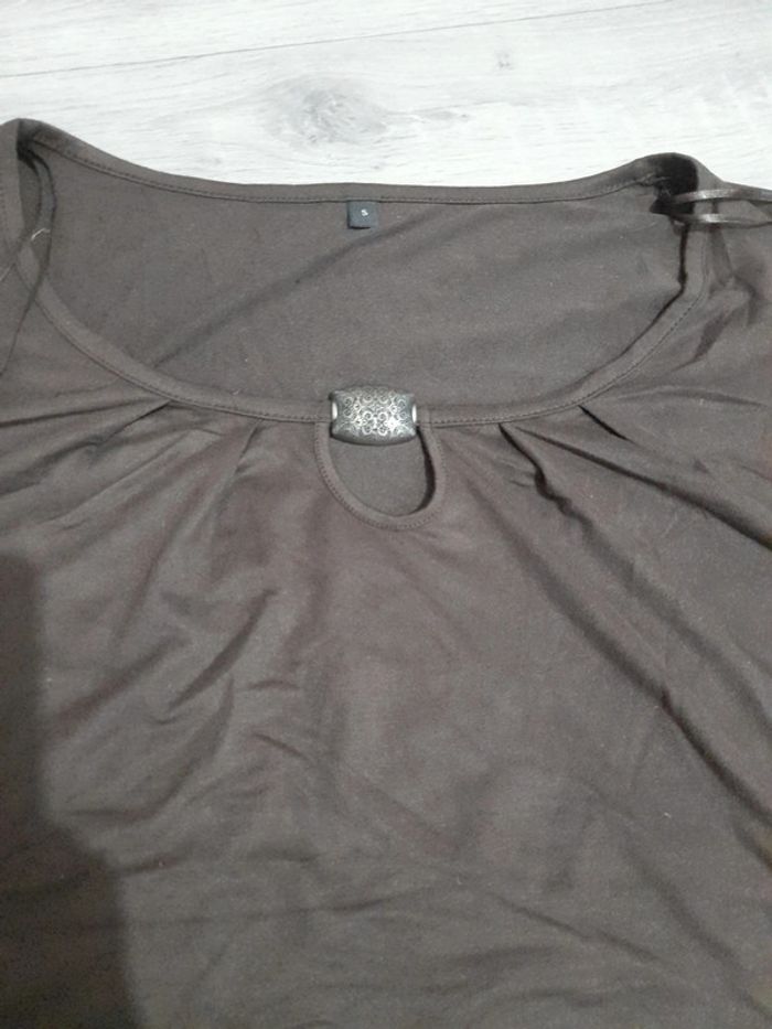 Top marron style velours taille 5 - photo numéro 2