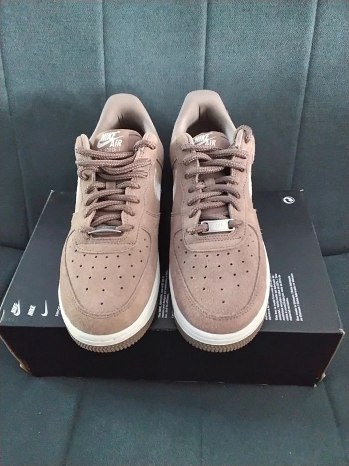 Baskets Nike Air Force 1 - photo numéro 2